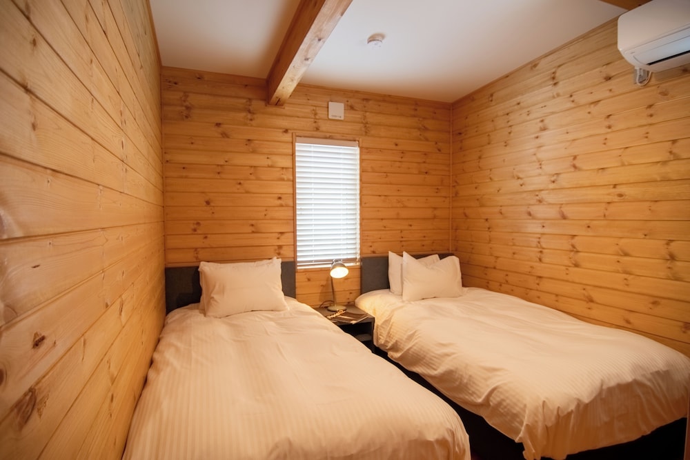 Creekside Chalets Hakuba