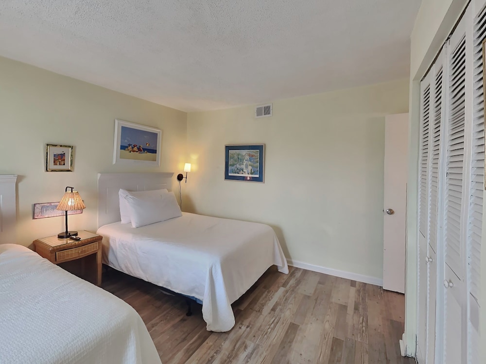 Emerald Isle #700 by Southern Vacation Rentals