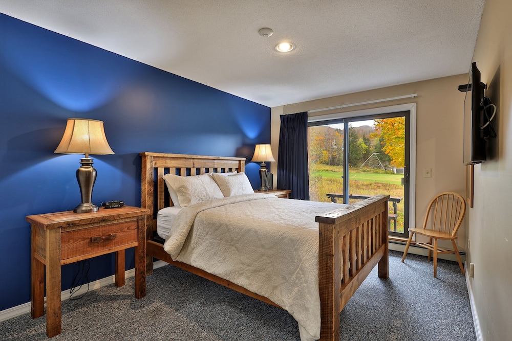 Pico Mountain Condo F106 3 Bedroom Home