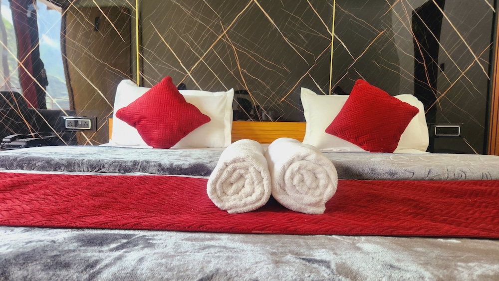Yamunotri Heli Resort