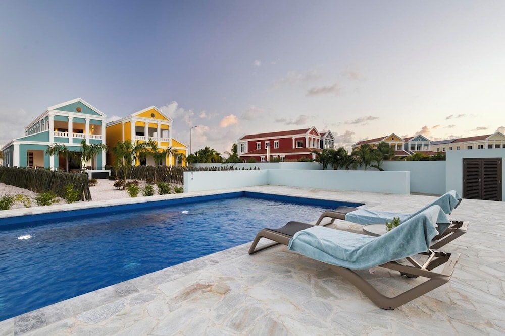 Dolce Vita Homes Bonaire