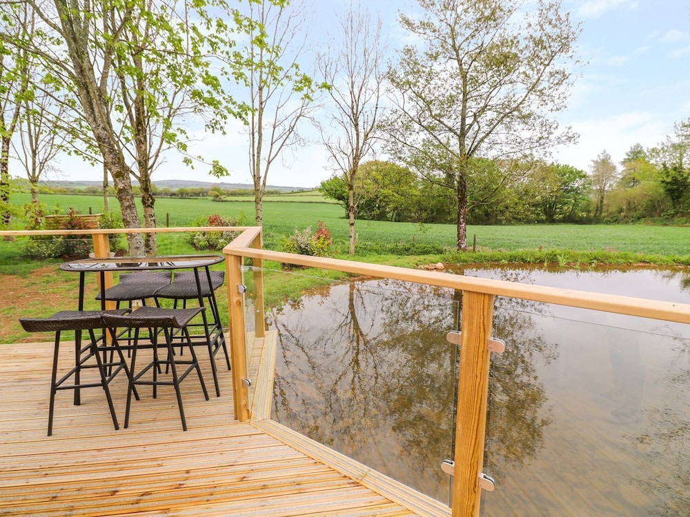 21 Meadow Retreat