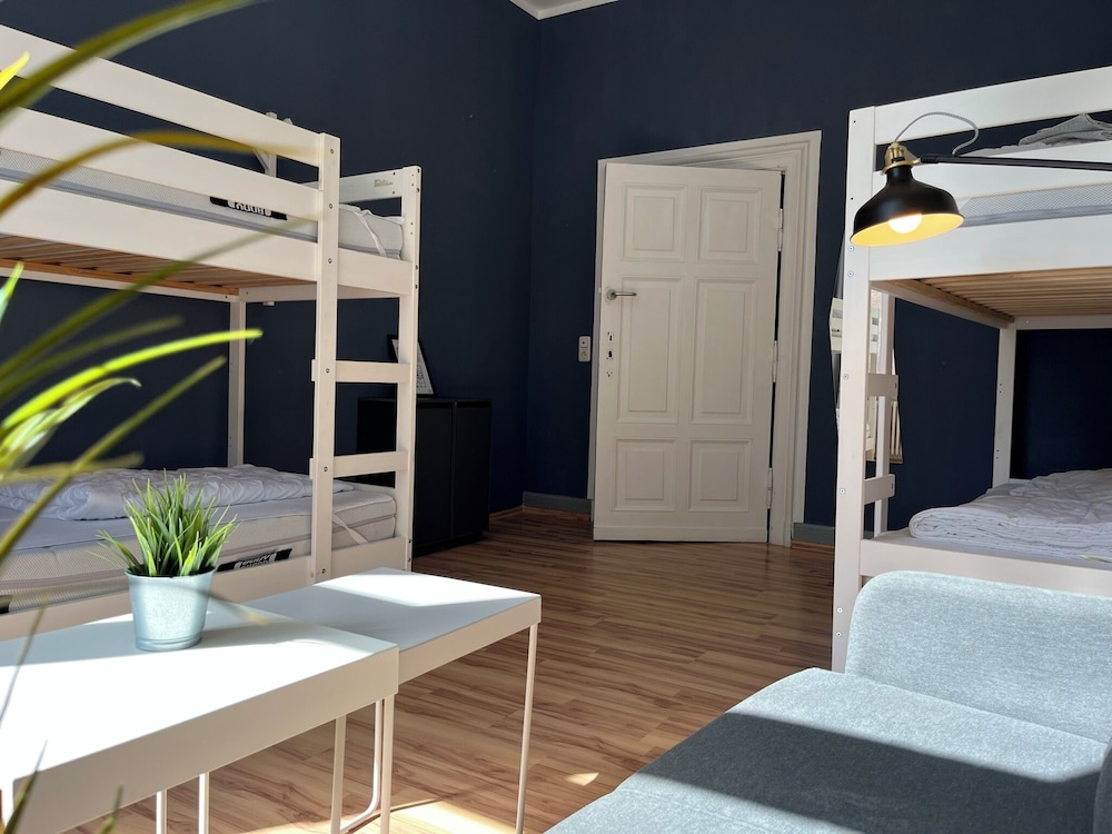 Blue Doors Hostel Altstadt