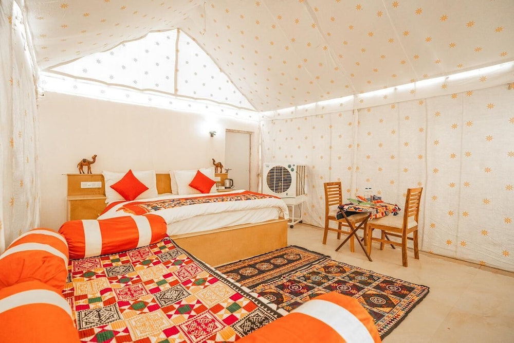 Sand World Desert Camp