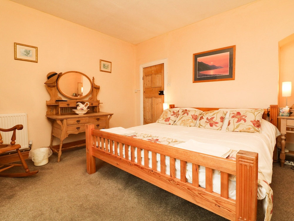Harbour Cottage