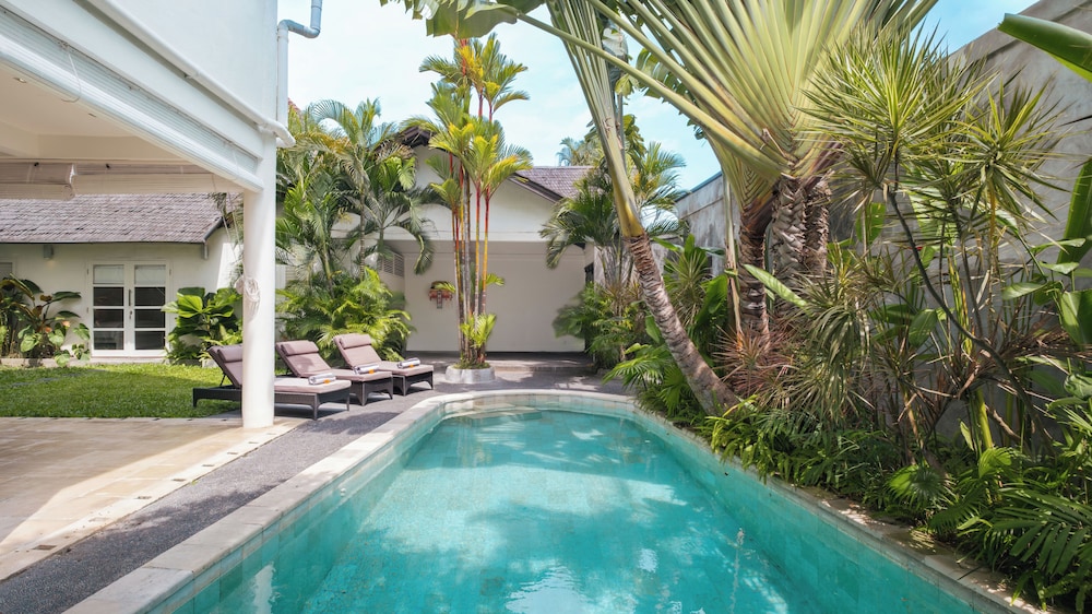 Villa Merta Sari 8 by Villa Finder