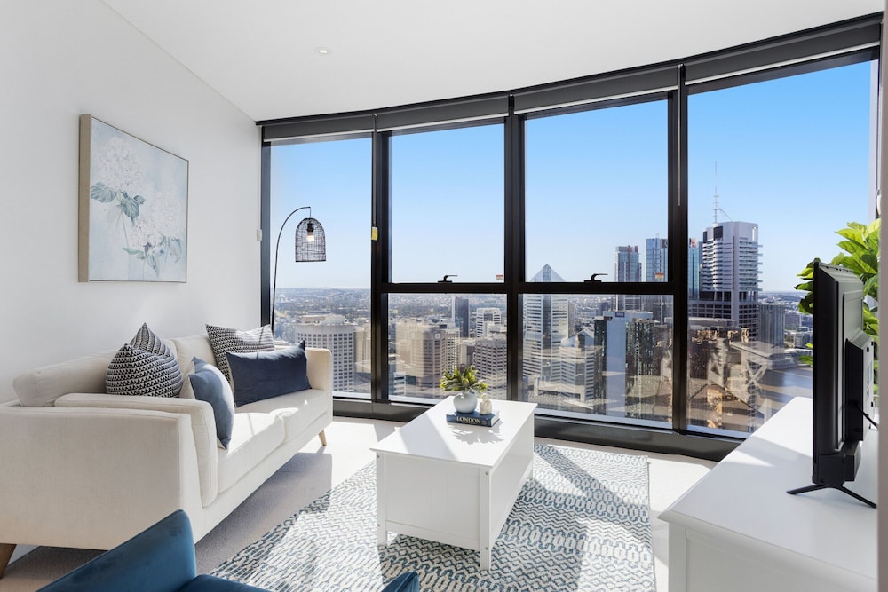 52nd Floor With Panoramic Views of Brisbane City