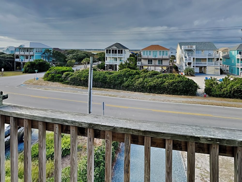 Carrle/Trachtman by Topsail Realty
