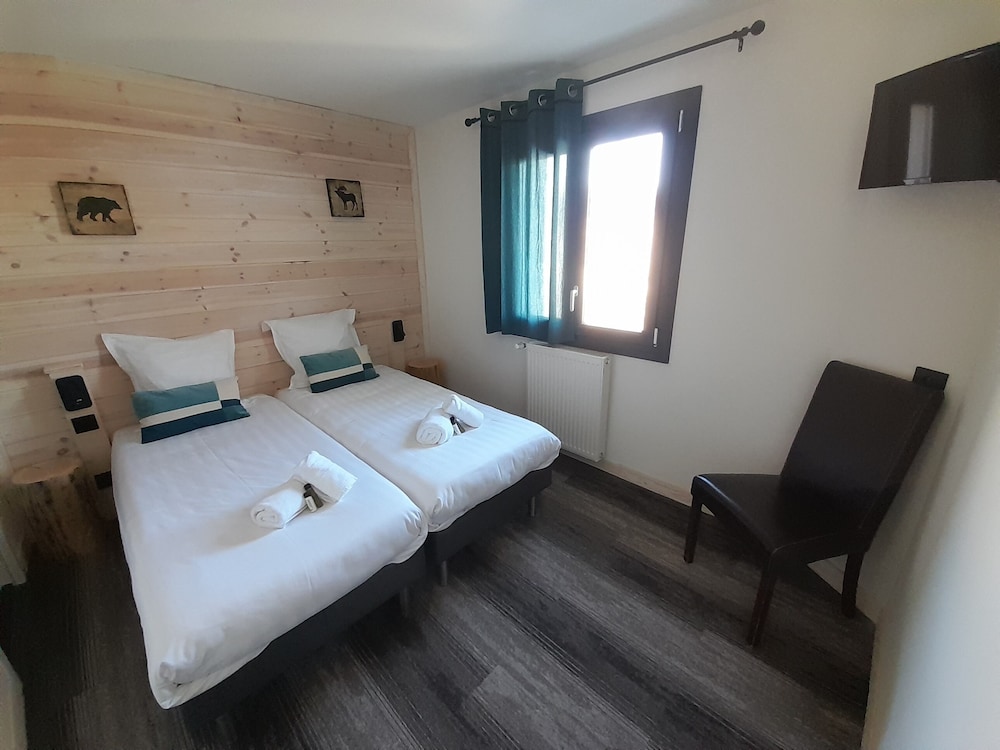 Chalet Sainte Anne view 3