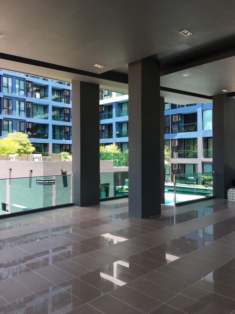 Acqua Condo - 505 by Axiom
