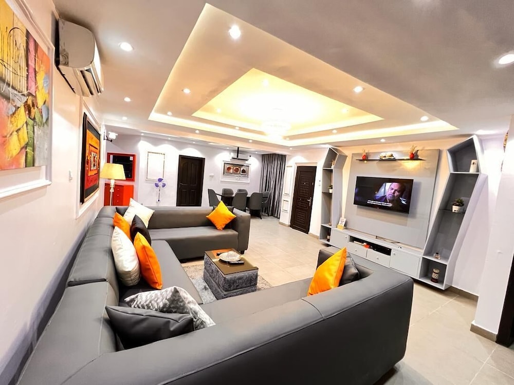 Service Apartment Hub