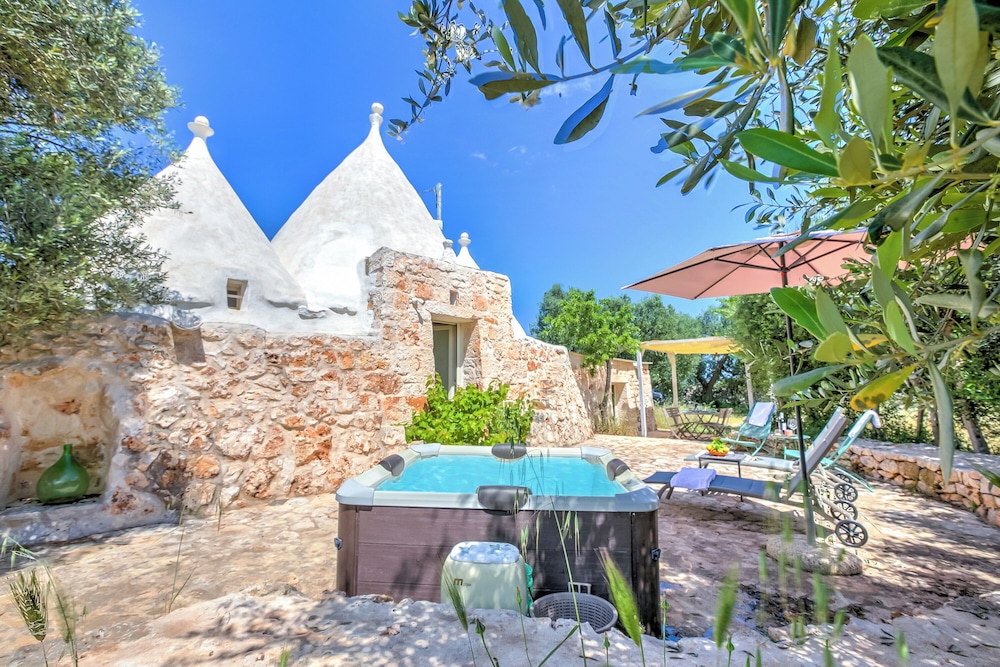 Dimora Tra Gli Ulivi With Private Jacuzzi