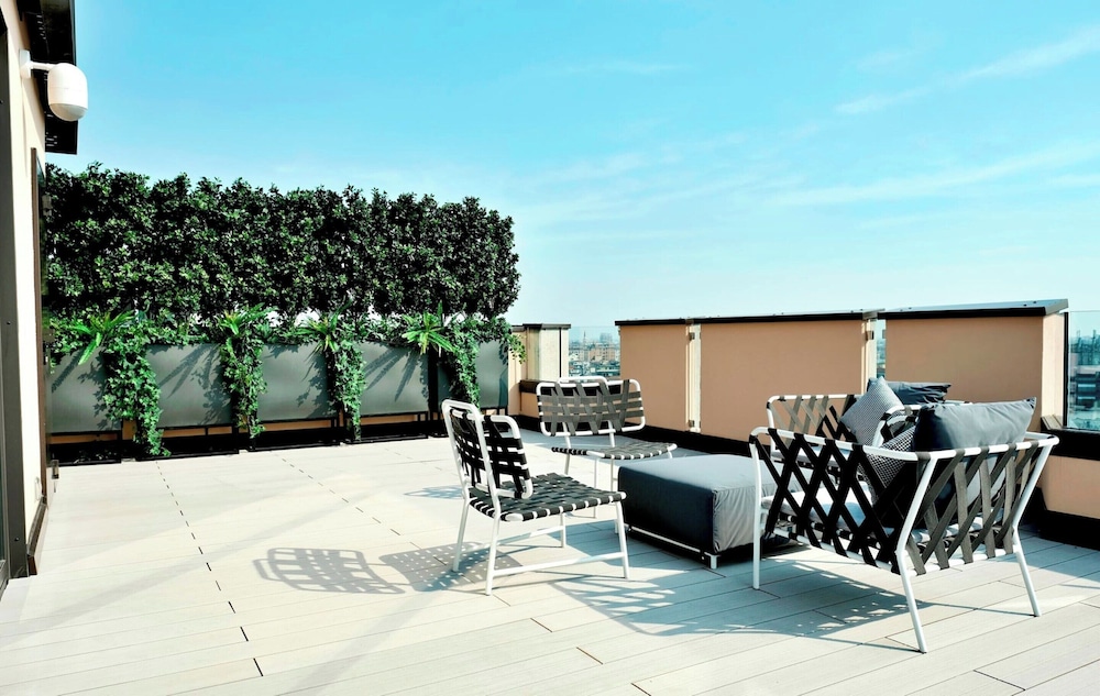 Centro San Babila - Central Tower Apartment W/ter