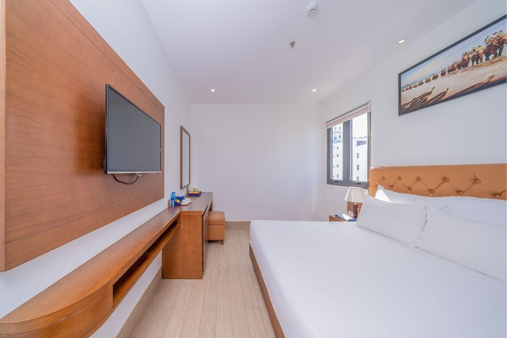 Sana Da Nang Beach Hotel 34