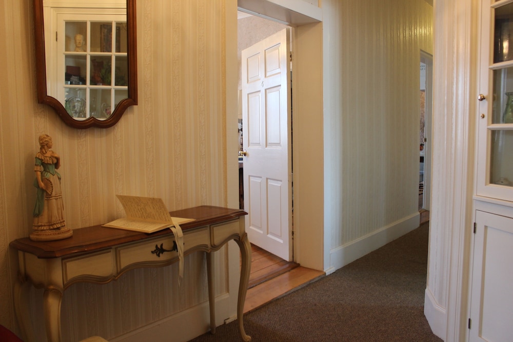 The Casselman Inn