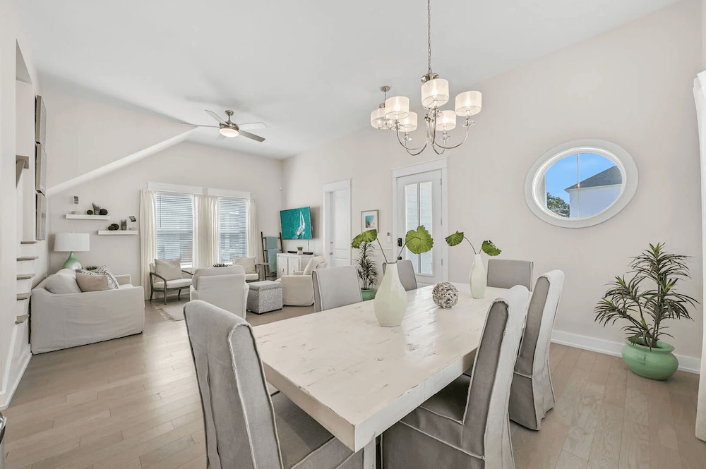 Nacho Beach House by Avantstay Inlet Beach Sleeps 8 Pool