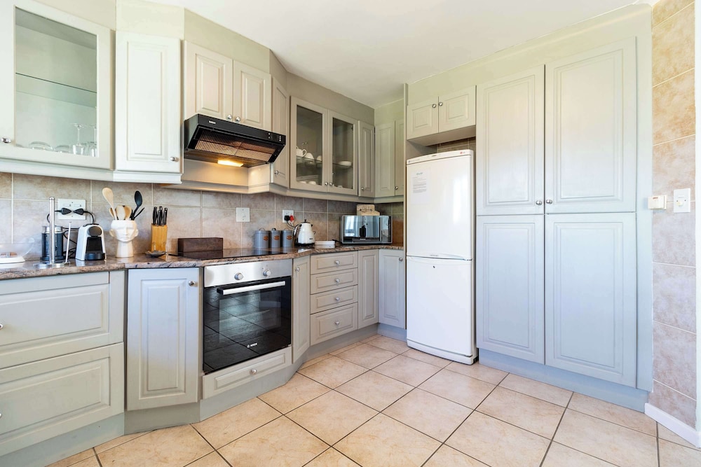 Beachfront Villa Sea Breeze ,hout Bay