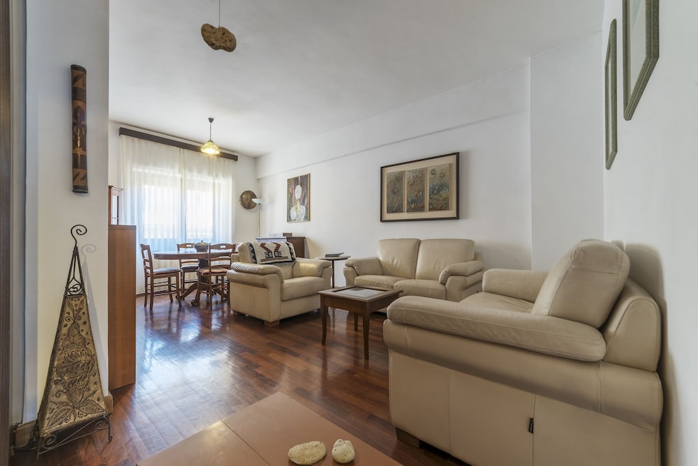 Portaportese Wooden Flat