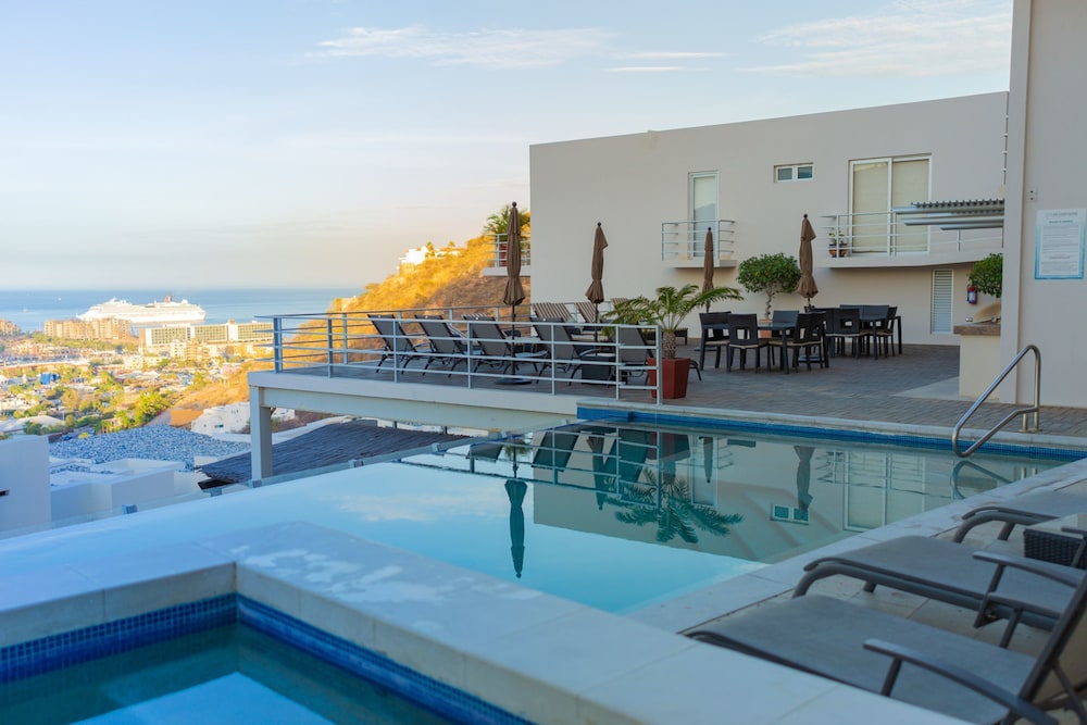 Cascadas de Pedregal 711 3 BR by Casago