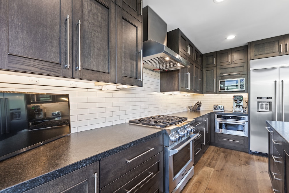 Nine Peaks 4 Bedroom Home