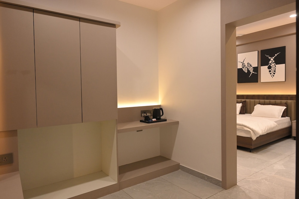 Plumeria Hotel