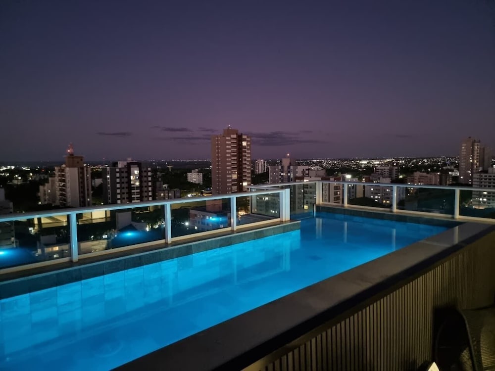 Aptos no Centro com Piscina e Academia