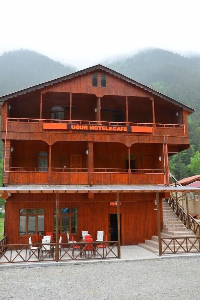 Uğur Motel