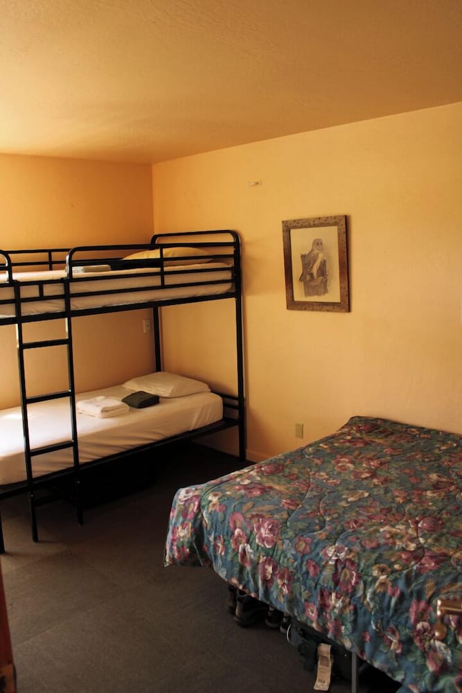 Ashland Vacations - Ashland Commons Hostel - Property Image 30