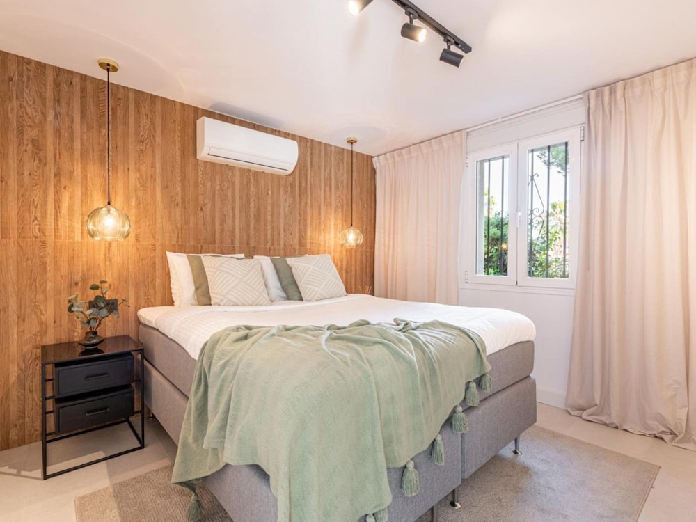 Agrupadas Beautiful Duplex With Amazing Location