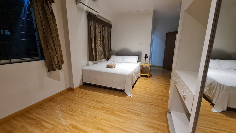 Axis Apartments