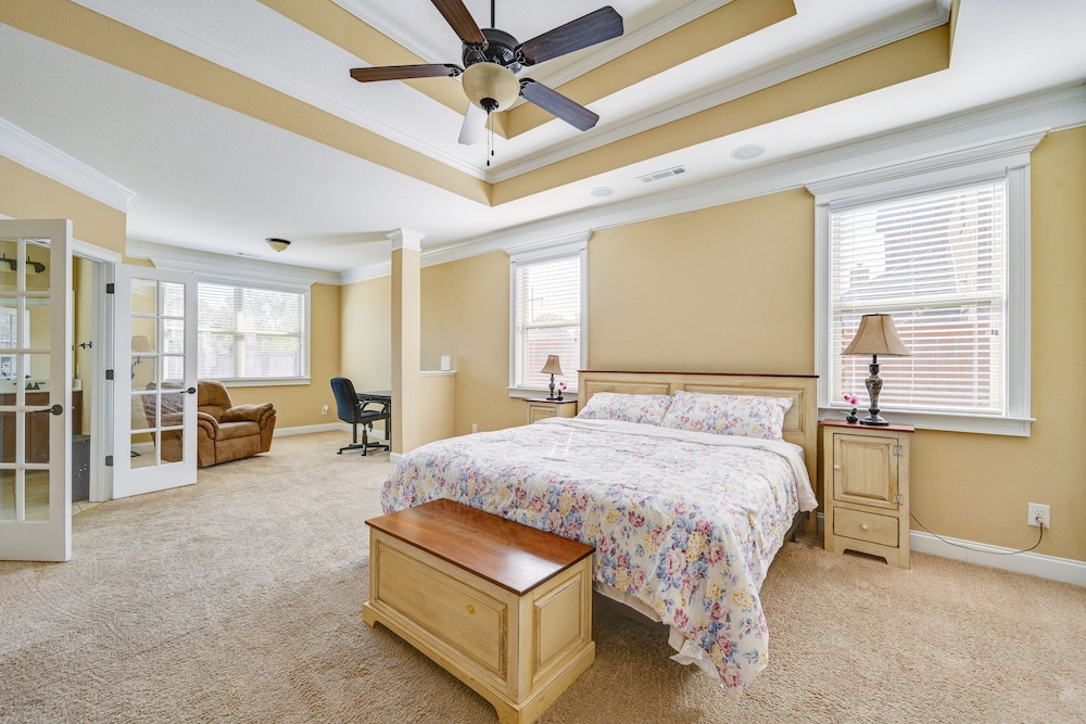 Spacious Kathleen Vacation Rental w/ Fireplace