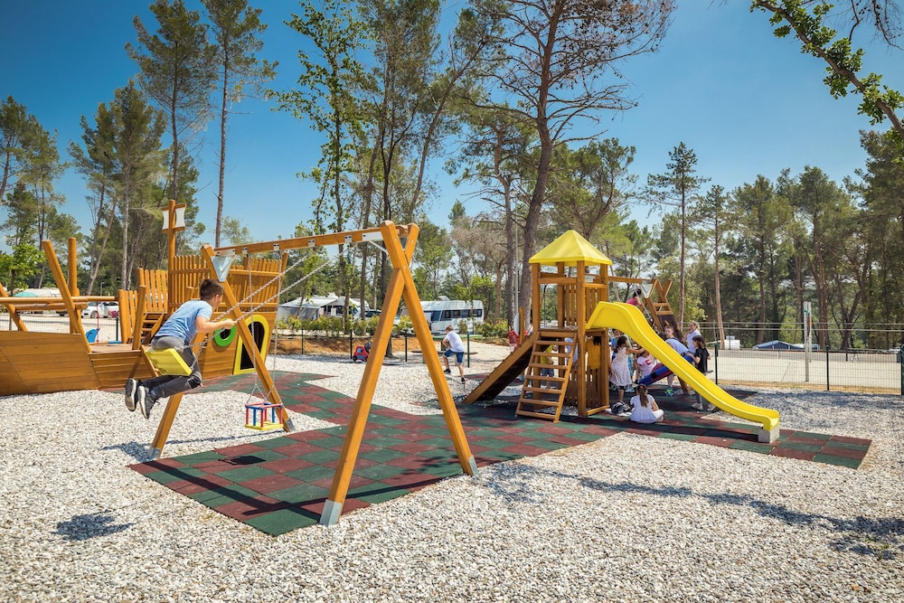 Photo 72