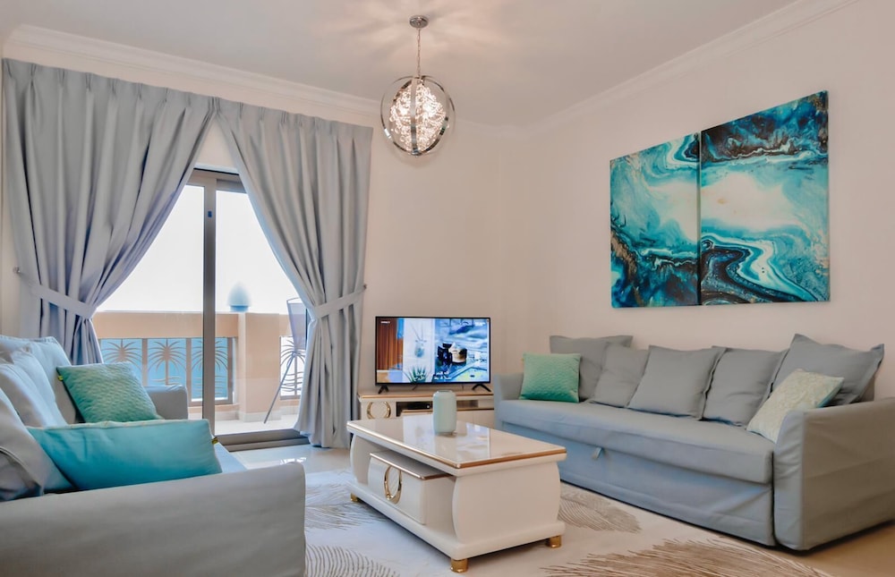 SIMPLY COMFORT Amazing BeachFront Apartments near Atlantis Waterpark