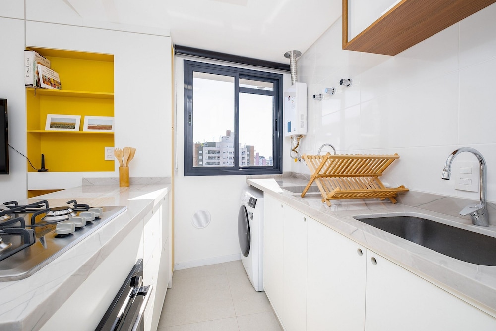 Beautiful and Modern Studio for Couples Stu309