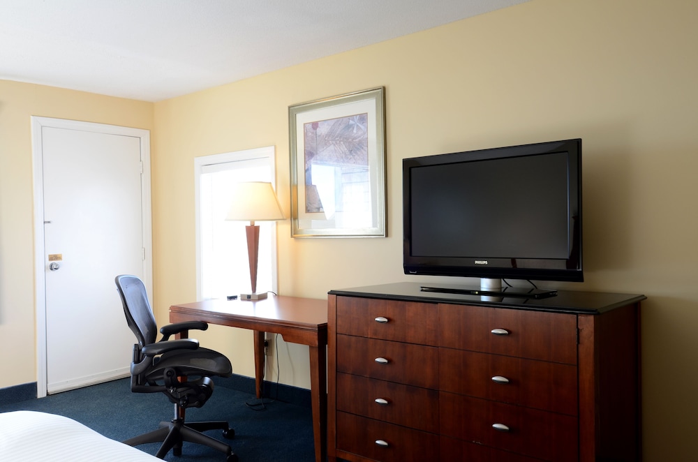 Hampton House Hotel - Property Image 4
