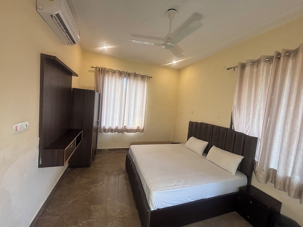 Eco Fort Resort