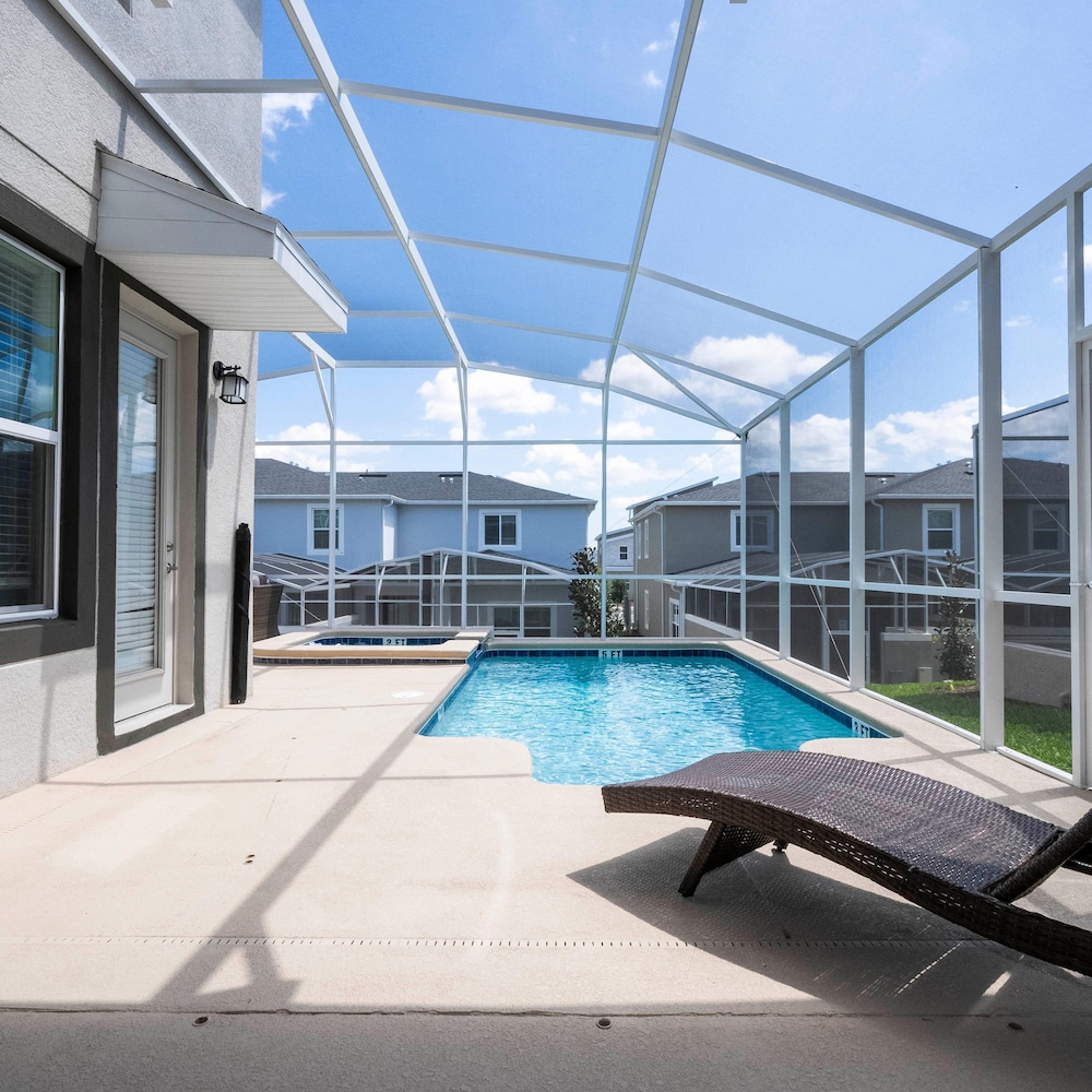 1153 KS -luxury Oasis 5BR 5BA Home Private Pool