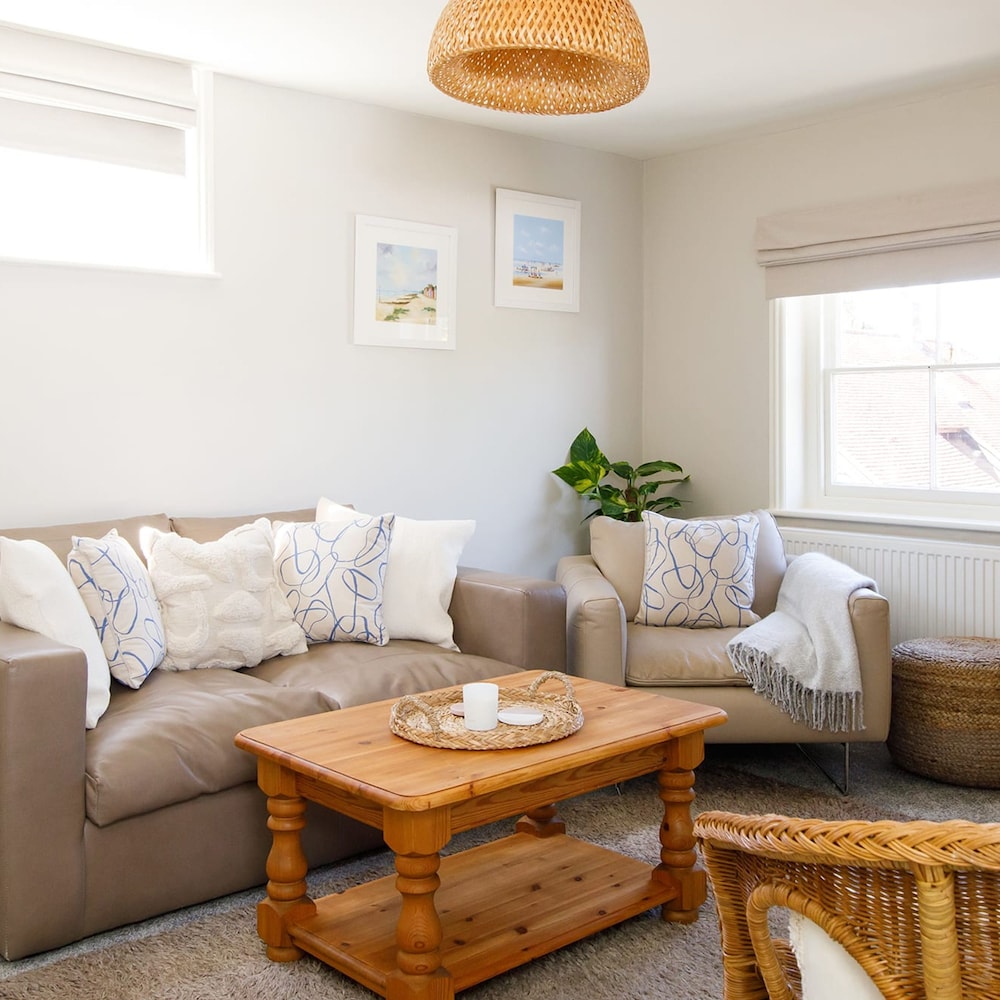 Stylish Apartment Gastro Pub in West Wittering view 4