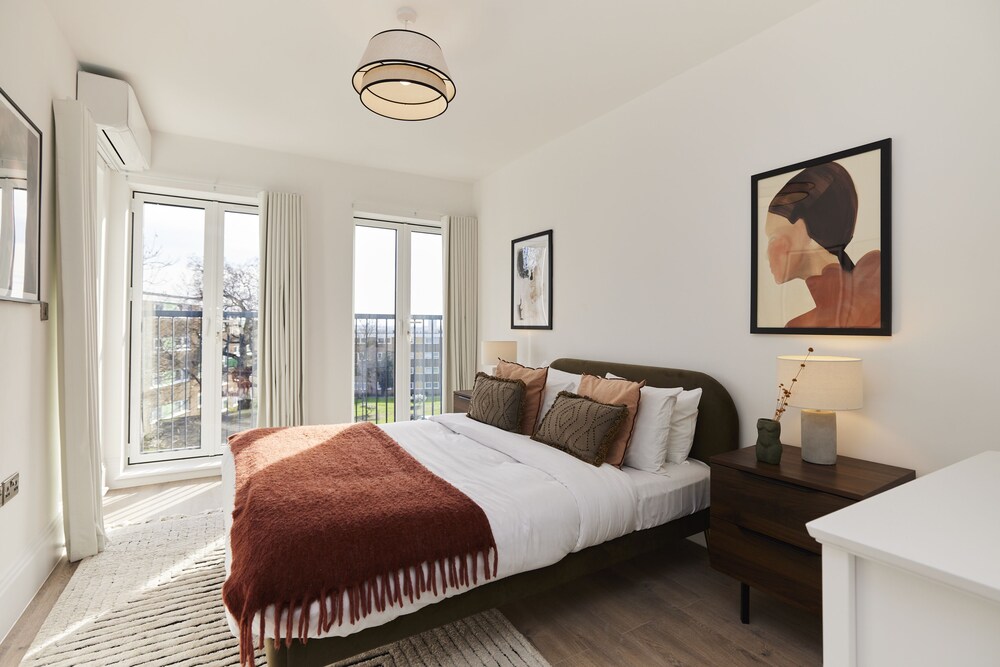 Wembley Vacations - The Wembley Park Retreat - Modern 2bdr Flat With Balcony - Property Image 20