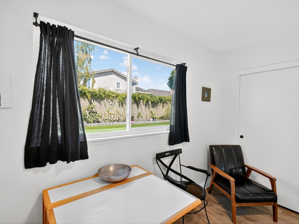Coastal Escape With Private Mini Golf 4 Bedroom Home
