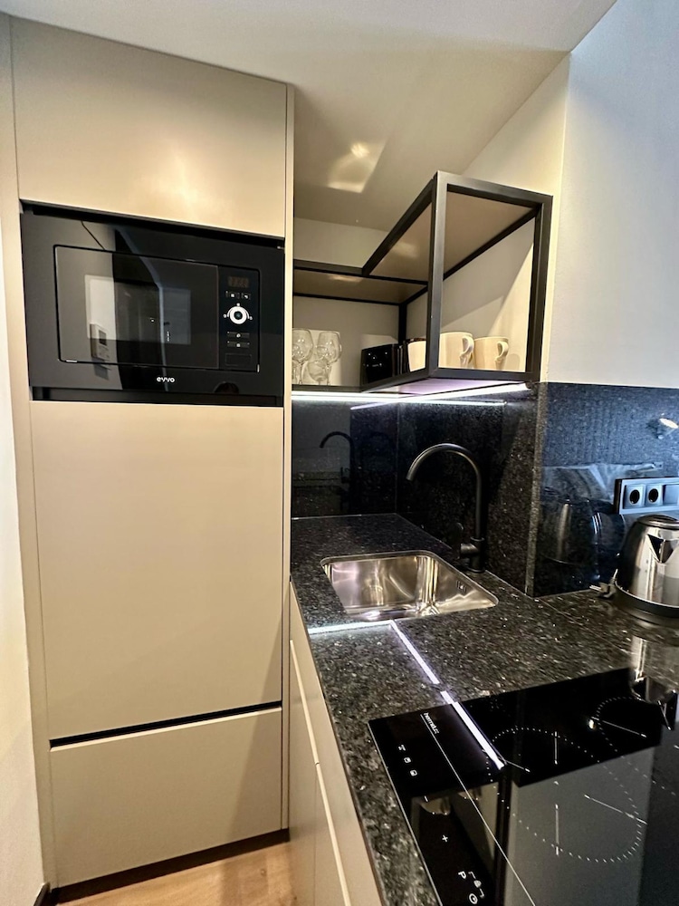 Holidays2Malaga Bubu Apartments