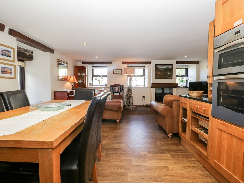 Raceside Cottage view 4