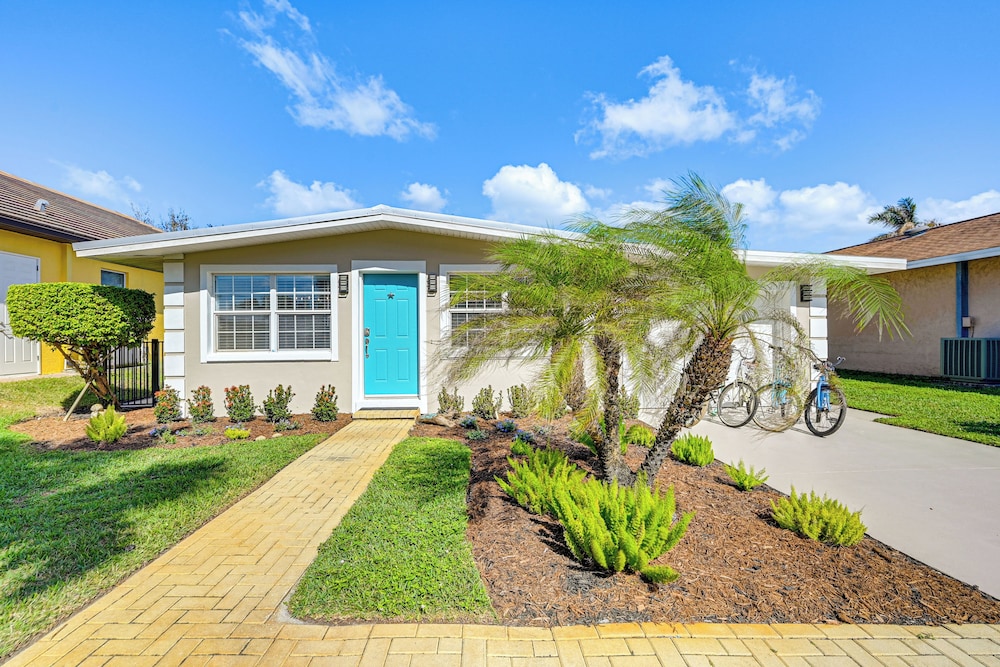 1 Mi to Beach: Naples Home w/ Pool & Fire Pit