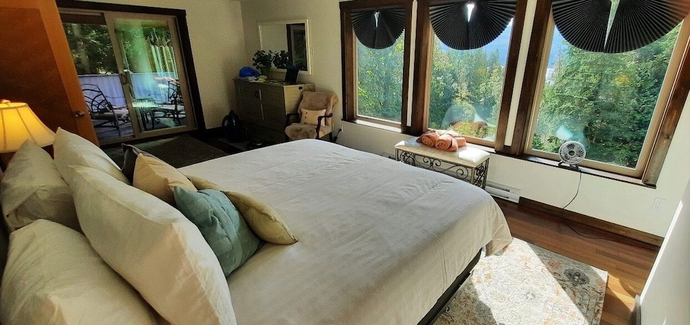 Davis Brook Retreat