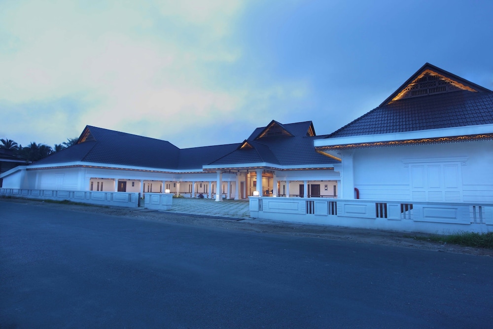 VICTORY INN PARK RESIDENCY KUNNAMKULAM