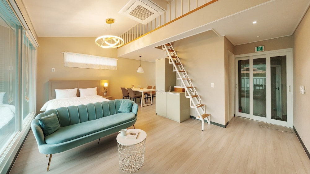 Gyeongju Sky Flower Astro Pool Villa