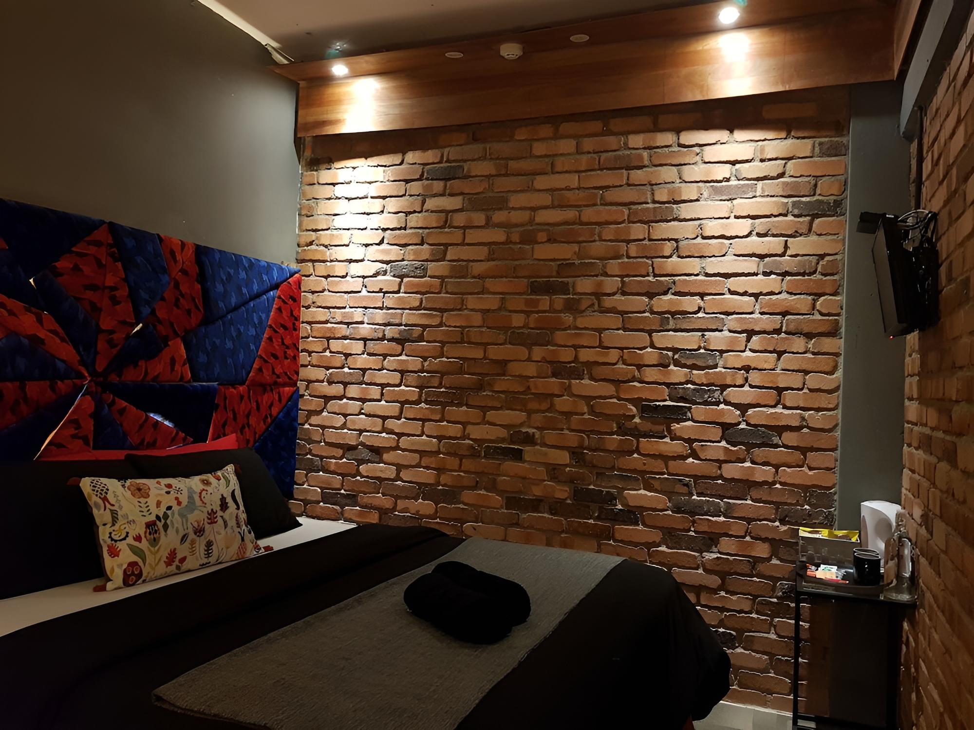 Bunker Hotel & Restaurant