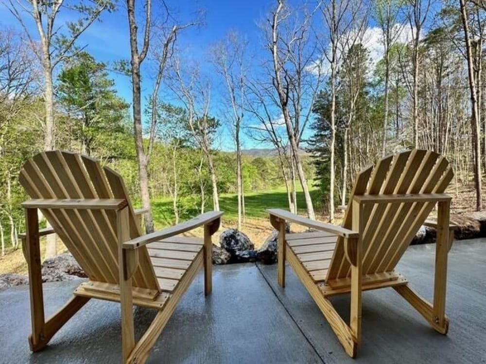 Mountain Ridge - 2 Bedrooms, 2 Baths, Sleeps 4 2 Home by RedAwning view 3