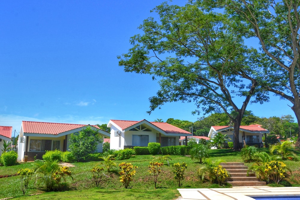 Playa Lagarto Eco Development