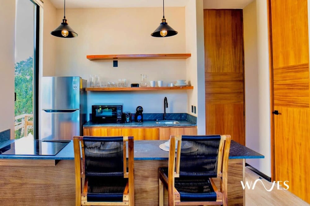Great Located Studio PH With Private Pool by Waves Management